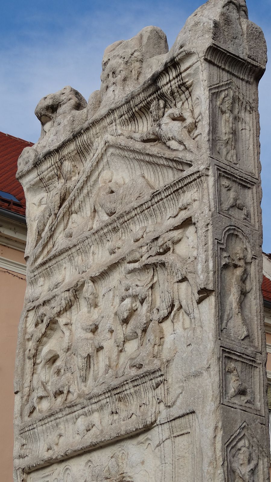 Orfejev spomenik